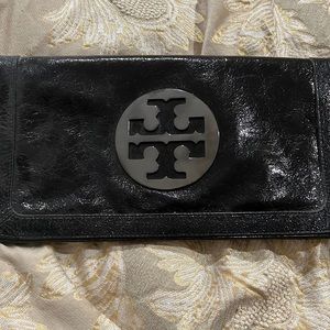 Black Tory Burch Clutch